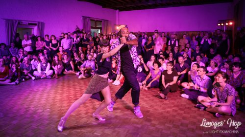 Limoges'Hop festival 2022

Partage libre avec le crédit et la citation (@lightexmachina) de l'auteur pour tout usage non promotionnel et non commercial.

© Alexandre - LIGHT EX MACHINA 2022, tous droits réservés.